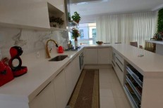 MOBILIADO E DECORADO