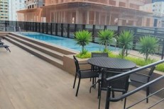 AMPLO APARTAMENTO FRENTE AVENIDA