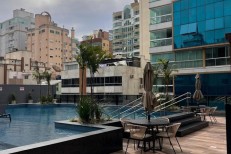 DIAMOND TOWER, NO CORAO DA MEIA PRAIA