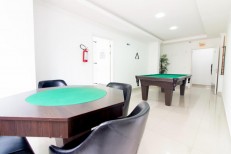 LINDA COBERTURA DUPLEX EM MEIA PRAIA PROX. MAR