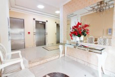 LINDA COBERTURA DUPLEX EM MEIA PRAIA PROX. MAR