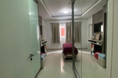 OPORTUNIDADE APARTAMENTO NO CORAO DA MEIA PRAIA
