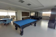 OPORTUNIDADE APARTAMENTO NO CORAO DA MEIA PRAIA