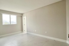 EXCELENTE APARTAMENTO 4 SUTES NOVO COM VISTA MAR 