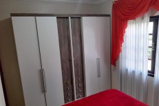 TIMA CASA 2 PISOS COM 4 DORMITRIOS E 2 VAGAS 