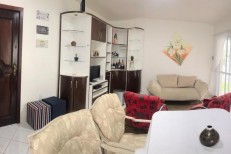 OPORTUNIDADE DE CASA MOBILIADA PRXIMO A PRAIA