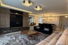 APARTAMENTO MOBILIADO FRENTE AVENIDA