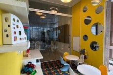 APARTAMENTO MOBILIADO FRENTE AVENIDA