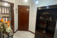 APARTAMENTO MOBILIADO DE FRENTE PRA RUA