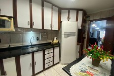 APARTAMENTO MOBILIADO DE FRENTE PRA RUA
