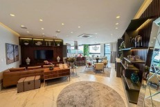 APARTAMENTO FRENTE MAR FINAMENTE MOBILIADO 
