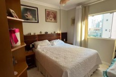 APARTAMENTO NO CORAO DA MEIA PRAIA