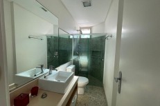 APARTAMENTO FRENTE AO MAR