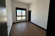 APARTAMENTO FRENTE AVENIDA, QUADRA MAR MEIA PRAIA