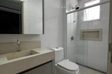 APARTAMENTO DIFERENCIADO COM VISTA MAR PERMANENTE 