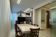 APARTAMENTO DIFERENCIADO COM VISTA MAR PERMANENTE 