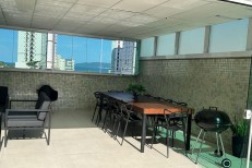 APARTAMENTO DIFERENCIADO COM VISTA MAR PERMANENTE 