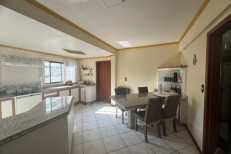 APARTAMENTO NA PRAIA PARA RENTABILIZAR 