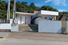 CASA EM GOVERNADOR CELSO RAMOS