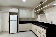 03 SUITES PRONTO PARA MORAR NA MEIA PRAIA