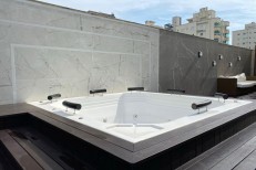 03 SUITES PRONTO PARA MORAR NA MEIA PRAIA