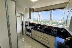 APARTAMENTO QUADRA MAR, MUITO BEM LOCALIZADO