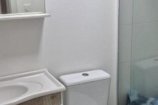 APARTAMENTO PRONTO COM UMA SUTE EM MEIA PRAIA
