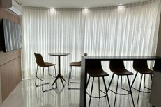 APATAMENTO PRONTO E MOBILIADO COM 3 SUTES 