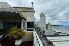 COBERTURA FRENTE AVENIDA