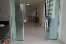 APARTAMENTO NA MEIA PRAIA