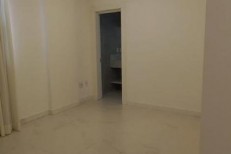 APARTAMENTO NA MEIA PRAIA