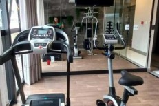 APARTAMENTO NA MEIA PRAIA