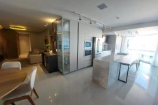 APARTAMENTO FRENTE MAR 4 DORMITRIOS