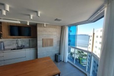 APARTAMENTO FRENTE MAR 4 DORMITRIOS