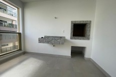 APARTAMENTO PRONTO  NO CORAO DA MEIA PRAIA 