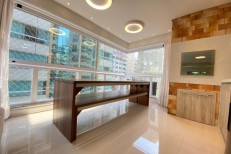 APARTAMENTO NA MEIA PRAIA MOBILIADO