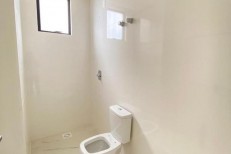 APARTAMENTO QUADRA MAR NA MEIA PRAIA