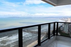 APARTAMENTO COM VISTA PARA O MAR 