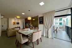 UM APARTAMENTO POR ANDAR