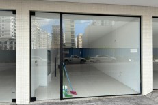 SALA COMERCIAL FRENTE AVENIDA CENTRO DE ITAPEMA