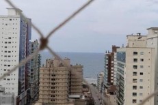 APARTAMENTO NO CORAO DA MEIA PRAIA 