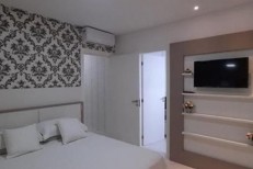 APARTAMENTO NO CORAO DA MEIA PRAIA 