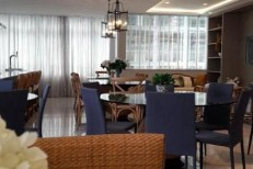 APARTAMENTO NO CORAO DA MEIA PRAIA 