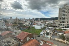 APARTAMENTO 2 SUTES TIMA LOCALIZAO NO PEREQUE