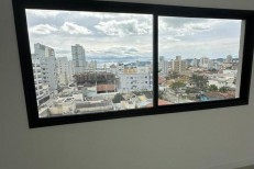 APARTAMENTO 2 SUTES TIMA LOCALIZAO NO PEREQUE