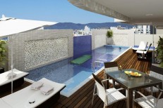 APARTAMENTO NO CORAO DA MEIA PRAIA, VISTA MAR
