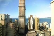 APARTAMENTO NO CORAO DA MEIA PRAIA, VISTA MAR
