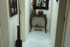 LINDO APARTAMENTO NO INICIO DA MEIA PRAIA