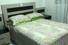 LINDO APARTAMENTO NO INICIO DA MEIA PRAIA