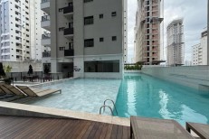 APARTAMENTO NA MEIA PRAIA